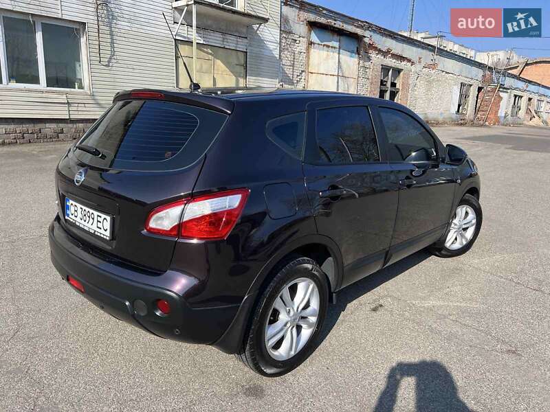 Позашляховик / Кросовер Nissan Qashqai 2011 в Чернігові