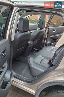 Внедорожник / Кроссовер Nissan Qashqai 2011 в Черновцах