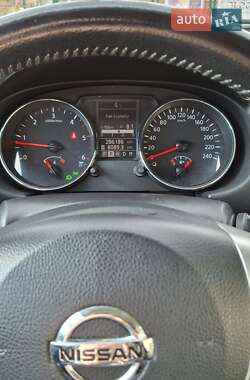 Внедорожник / Кроссовер Nissan Qashqai 2011 в Черновцах