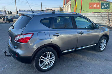 Позашляховик / Кросовер Nissan Qashqai 2011 в Луцьку