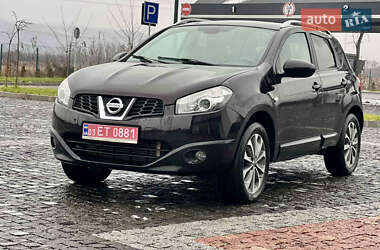 Внедорожник / Кроссовер Nissan Qashqai 2010 в 
