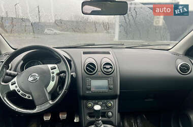 Внедорожник / Кроссовер Nissan Qashqai 2010 в 
