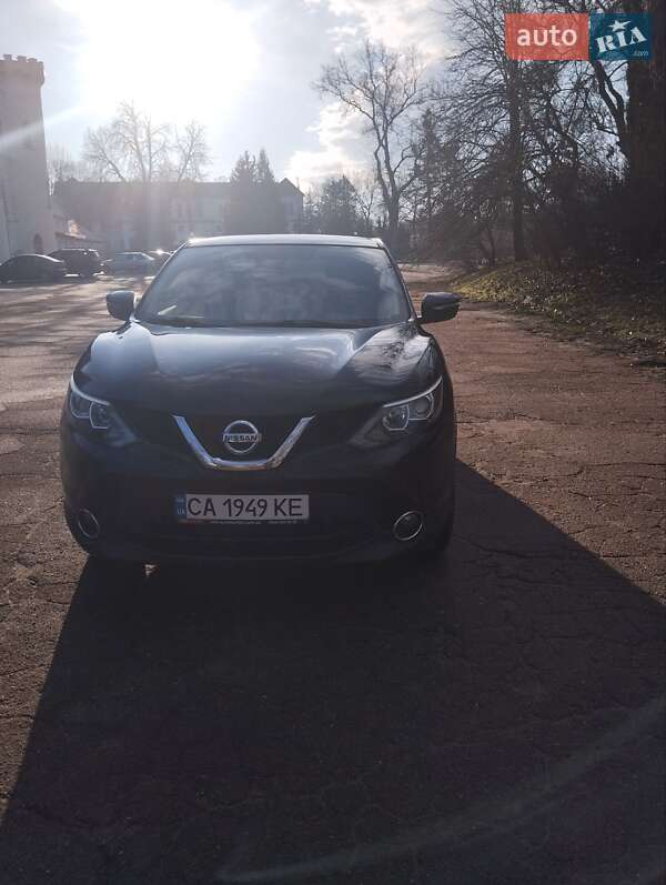Позашляховик / Кросовер Nissan Qashqai 2014 в 