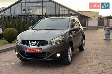 Внедорожник / Кроссовер Nissan Qashqai 2011 в Стрые