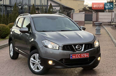 Внедорожник / Кроссовер Nissan Qashqai 2011 в Стрые