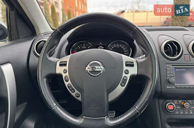 Внедорожник / Кроссовер Nissan Qashqai 2011 в Стрые