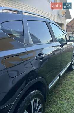 Внедорожник / Кроссовер Nissan Qashqai 2012 в 