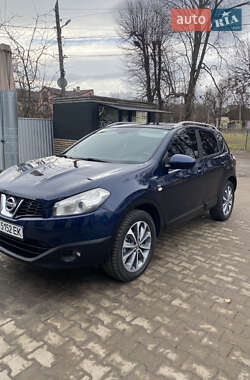 Внедорожник / Кроссовер Nissan Qashqai 2010 в Черновцах