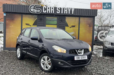 Позашляховик / Кросовер Nissan Qashqai 2010 в Стрию