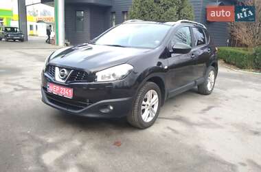 Позашляховик / Кросовер Nissan Qashqai 2011 в Звягелі