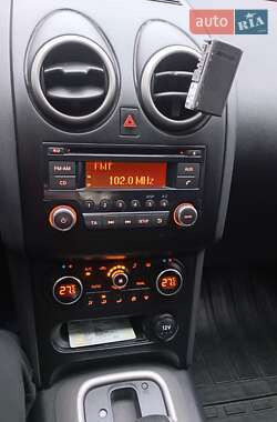 Внедорожник / Кроссовер Nissan Qashqai 2012 в 