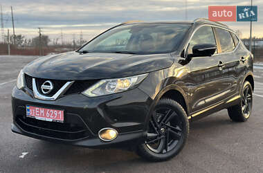 Позашляховик / Кросовер Nissan Qashqai 2015 в Рівному