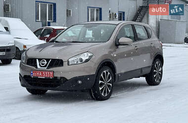 Позашляховик / Кросовер Nissan Qashqai 2013 в Рівному