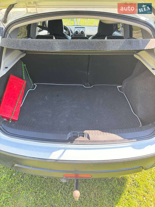 Внедорожник / Кроссовер Nissan Qashqai 2011 в Рава-Русской