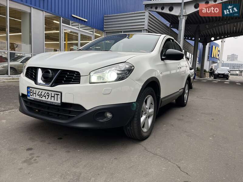 Позашляховик / Кросовер Nissan Qashqai 2012 в Одесі