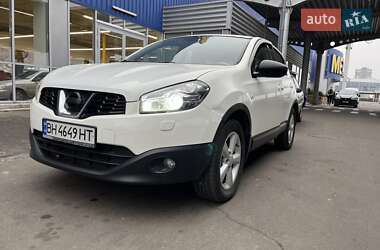 Позашляховик / Кросовер Nissan Qashqai 2012 в Одесі