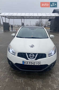 Позашляховик / Кросовер Nissan Qashqai 2010 в Києві