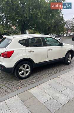 Внедорожник / Кроссовер Nissan Qashqai 2009 в Ужгороде