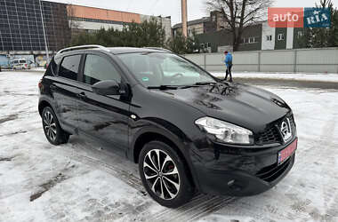 Позашляховик / Кросовер Nissan Qashqai 2011 в Луцьку