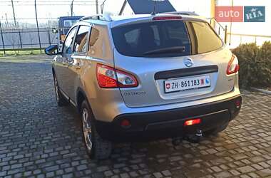 Позашляховик / Кросовер Nissan Qashqai 2012 в Чернівцях