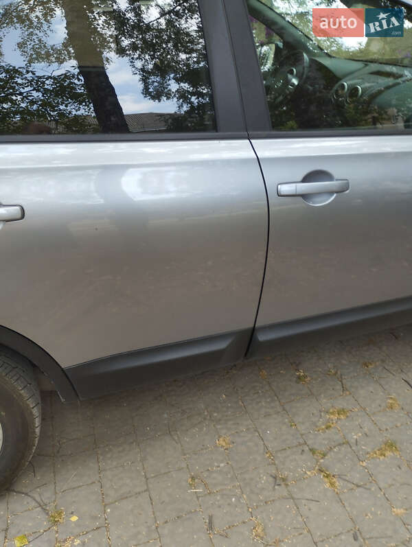 Позашляховик / Кросовер Nissan Qashqai 2011 в Івано-Франківську