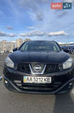 Внедорожник / Кроссовер Nissan Qashqai 2011 в 