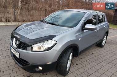 Позашляховик / Кросовер Nissan Qashqai 2010 в Івано-Франківську