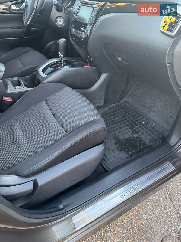 Внедорожник / Кроссовер Nissan Qashqai 2016 в Малой Виске