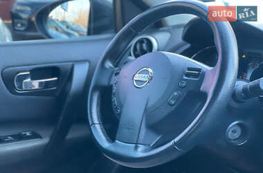 Внедорожник / Кроссовер Nissan Qashqai 2010 в 