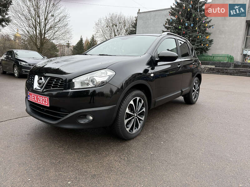 Позашляховик / Кросовер Nissan Qashqai 2012 в Рівному