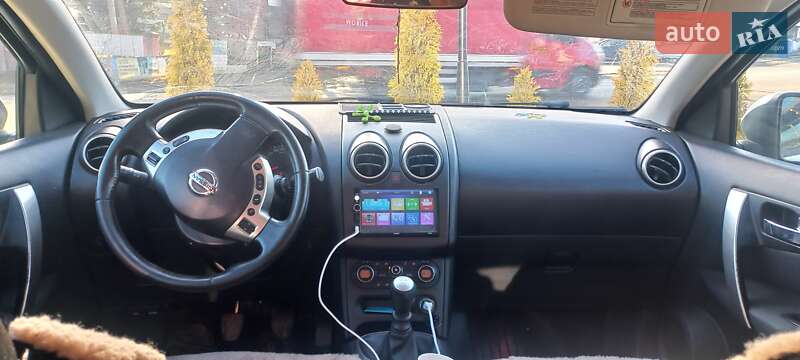 Внедорожник / Кроссовер Nissan Qashqai 2011 в Косове