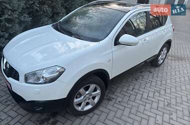 Внедорожник / Кроссовер Nissan Qashqai 2010 в 