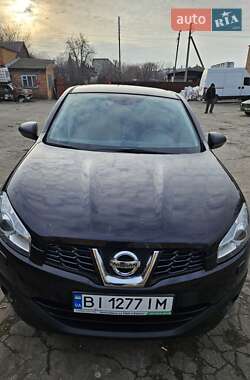 Внедорожник / Кроссовер Nissan Qashqai 2011 в 