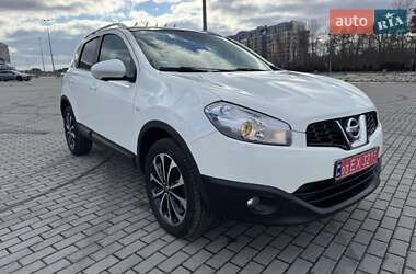 Позашляховик / Кросовер Nissan Qashqai 2012 в Львові