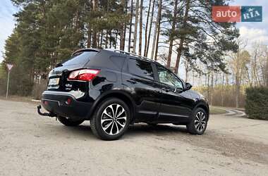 Позашляховик / Кросовер Nissan Qashqai 2011 в 