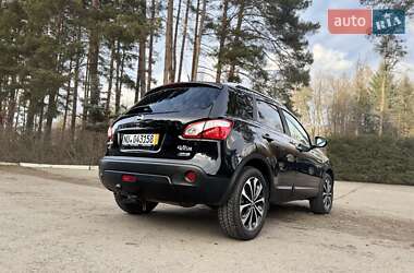 Позашляховик / Кросовер Nissan Qashqai 2011 в 