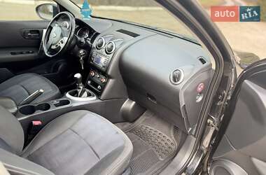 Позашляховик / Кросовер Nissan Qashqai 2011 в 