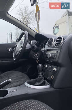 Внедорожник / Кроссовер Nissan Qashqai 2007 в 