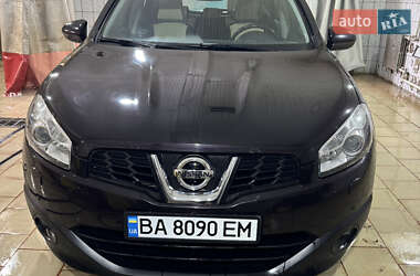 Позашляховик / Кросовер Nissan Qashqai 2012 в Голованівську