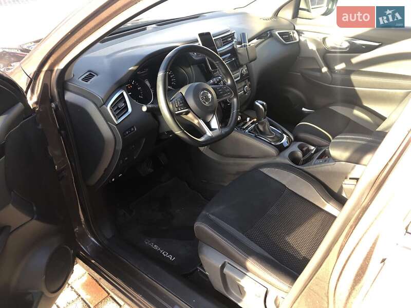Внедорожник / Кроссовер Nissan Qashqai 2020 в Хмельницком