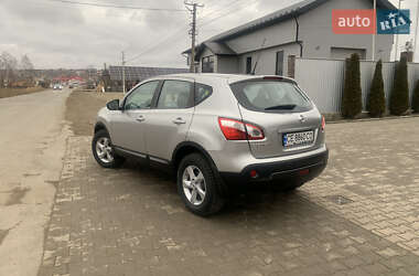 Позашляховик / Кросовер Nissan Qashqai 2013 в Чернівцях