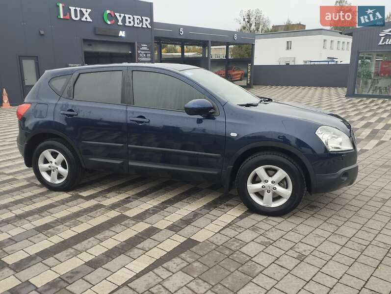 Позашляховик / Кросовер Nissan Qashqai 2008 в Львові