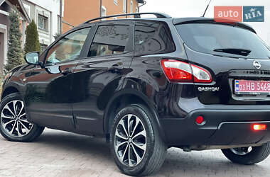 Позашляховик / Кросовер Nissan Qashqai 2013 в Стрию