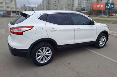 Внедорожник / Кроссовер Nissan Qashqai 2014 в Ивано-Франковске