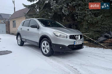 Внедорожник / Кроссовер Nissan Qashqai 2010 в Ровно