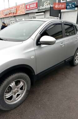 Внедорожник / Кроссовер Nissan Qashqai 2008 в 