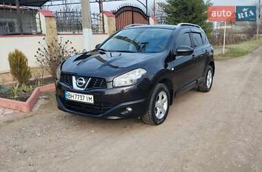 Внедорожник / Кроссовер Nissan Qashqai 2011 в 