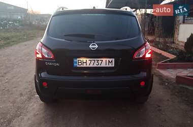 Внедорожник / Кроссовер Nissan Qashqai 2011 в 