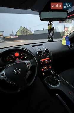 Внедорожник / Кроссовер Nissan Qashqai 2007 в 