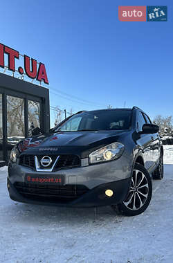 Внедорожник / Кроссовер Nissan Qashqai 2013 в Белогородке